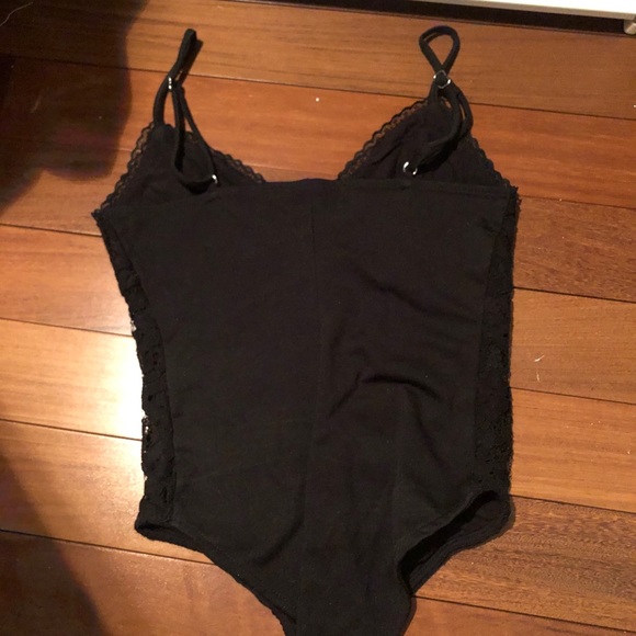 Lace body suit - Picture 2 of 2